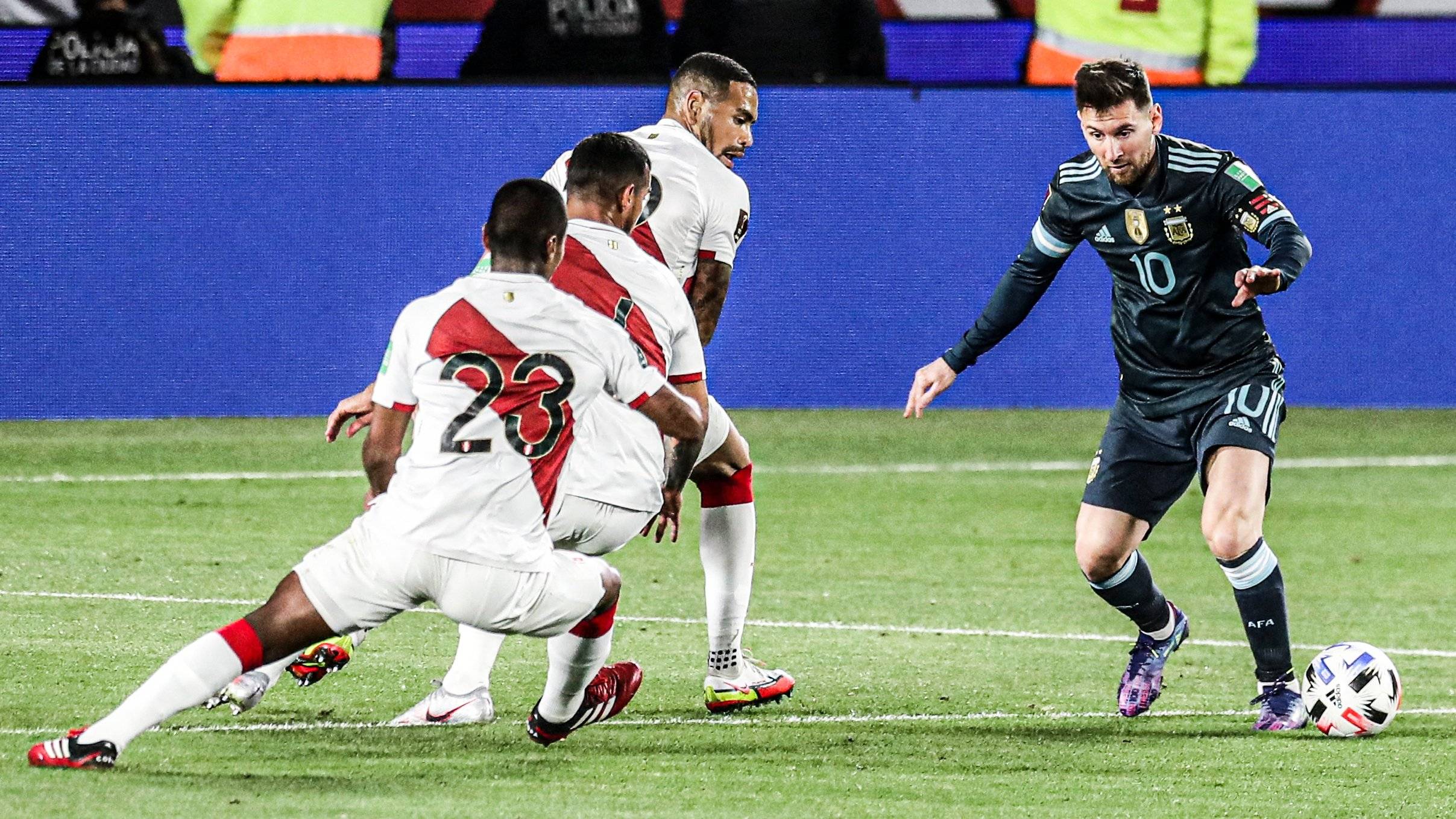 雷恩发布备战花絮,今夜完成体检,美洲杯任务艰巨,球探报告显示潜力(雷迪什球探报告) 雷恩发布备战花絮,今夜完成体检,美洲杯任务艰巨,球探报告显示潜力(雷迪什球探报告)