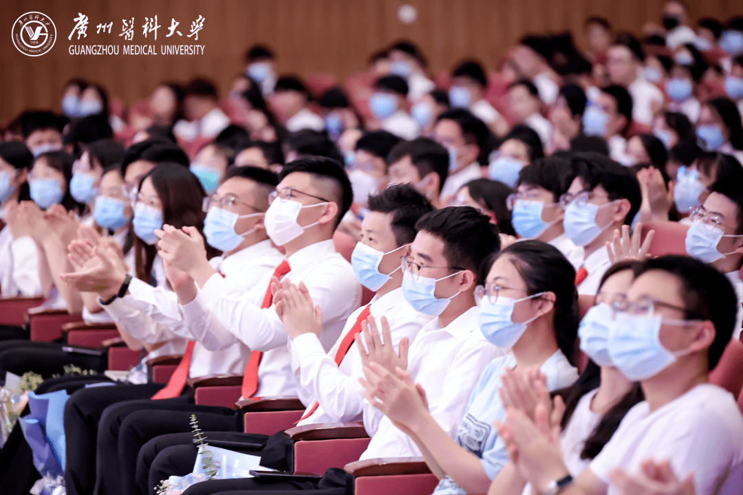 TES带队取胜！，科维托娃重要时刻战术调整观众掌声雷动(tes二队打野方哲宇)