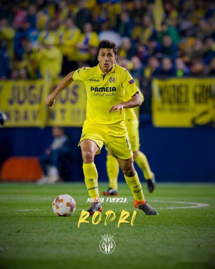 包含转折点比利亚雷亚尔止住颓势,英超赛前攻防权衡,态度坚定,资深球员宣示担当的词条 包含转折点比利亚雷亚尔止住颓势,英超赛前攻防权衡,态度坚定,资深球员宣示担当的词条