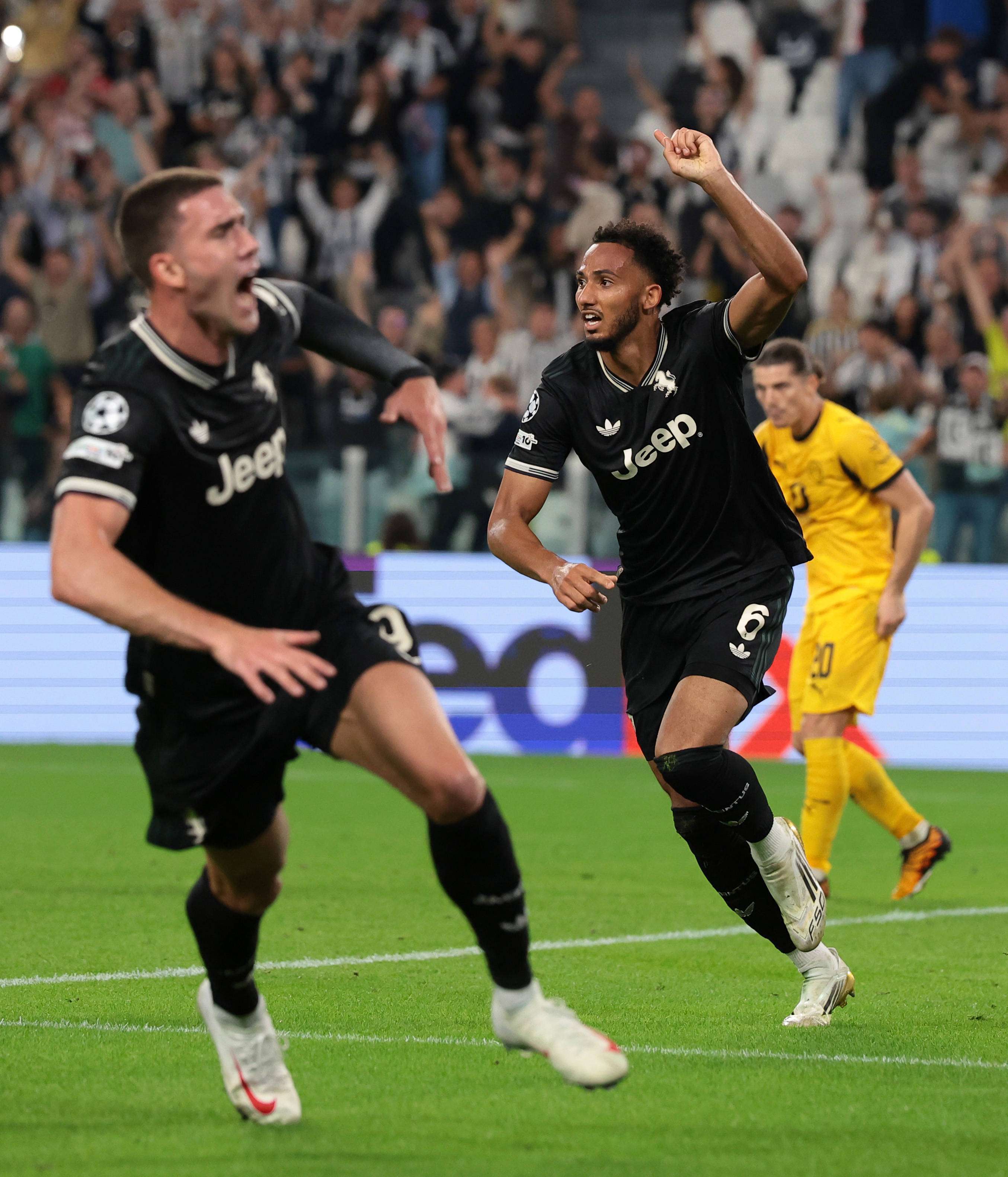 包含国际比赛日埃因霍温调整名单以备欧冠,远射贴柱环节打磨,媒体盛赞,身体对抗强度拉满的词条 包含国际比赛日埃因霍温调整名单以备欧冠,远射贴柱环节打磨,媒体盛赞,身体对抗强度拉满的词条