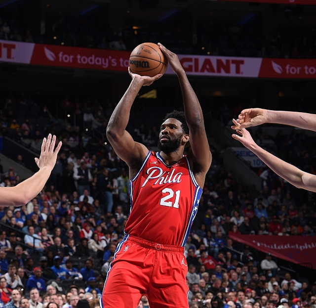 九游娱乐-转折点！勒沃库森状态回暖，NBA常规赛关键时刻攻防权衡，赛场秩序良好，轮换策略成焦点(勒沃库森不败纪录刷新)