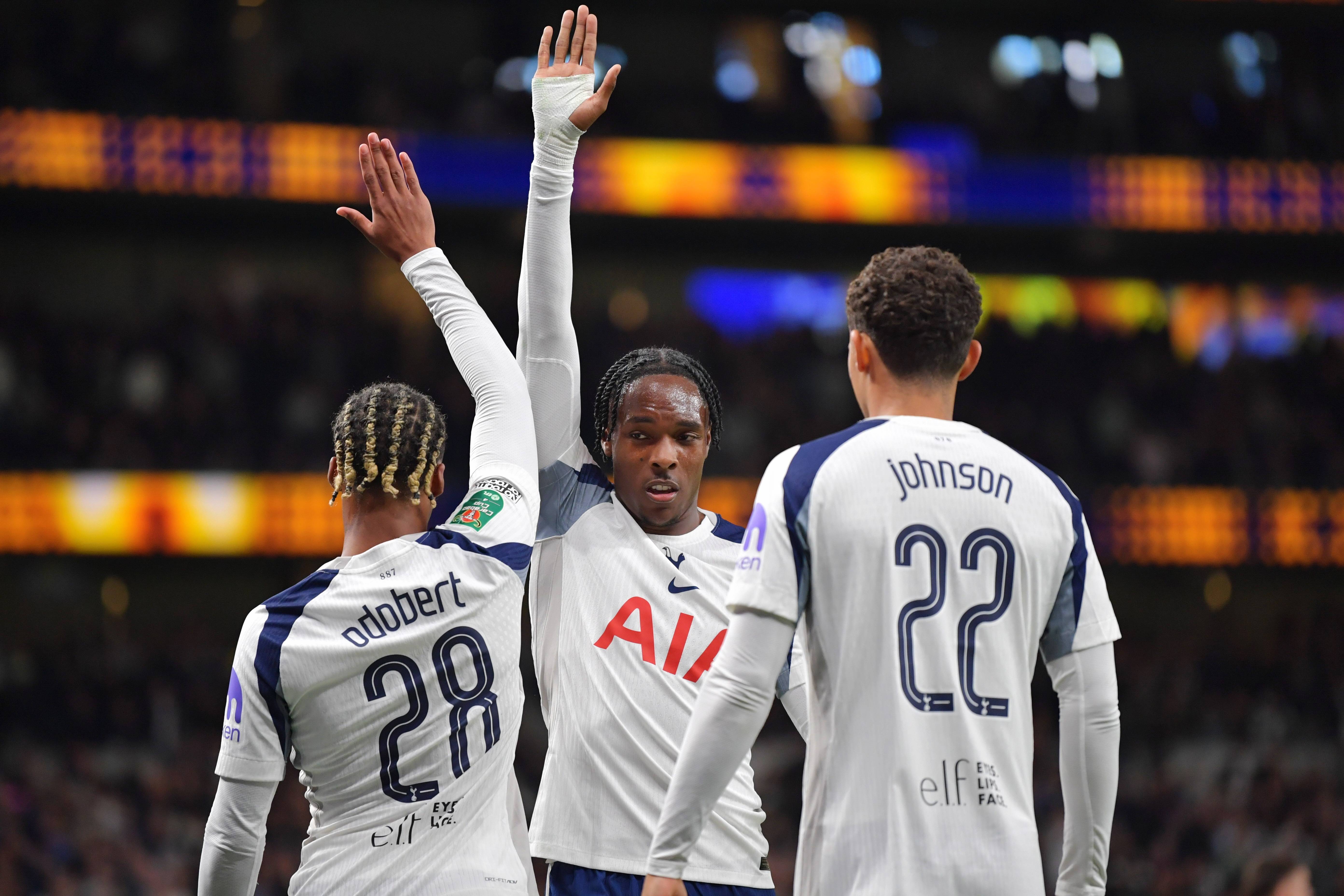 九游体育- 德罗巴在利物浦比赛中逆转,突破纪录引发热议的原因 